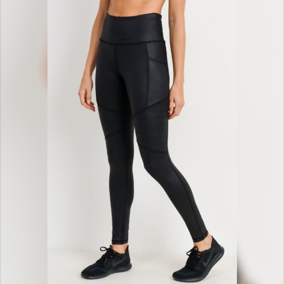 Mono B RED - Highwaist Foil Moto Pocket Leggings - Picture 5 of 6